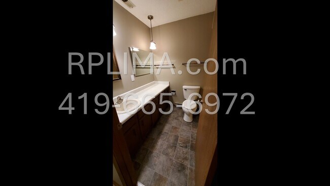 Building Photo - 1593 Plainfield Dr