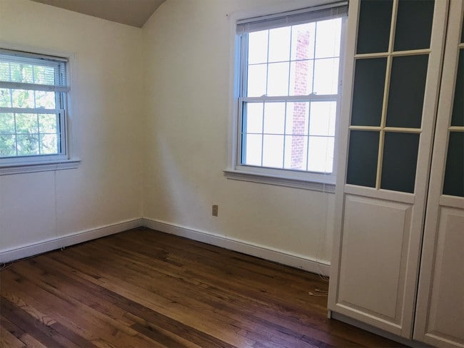 Building Photo - 2604 N Winchester St