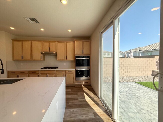Building Photo - Spacious Southwest Las Vegas Gem | 5 Beds, Loft & 3,000+ Sq Ft Living