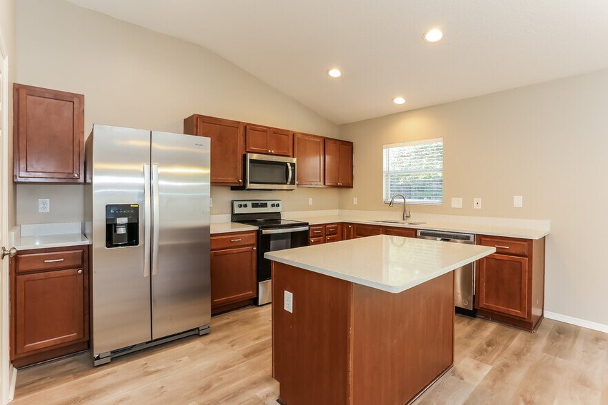 Building Photo - 3801 Ellaville Ct