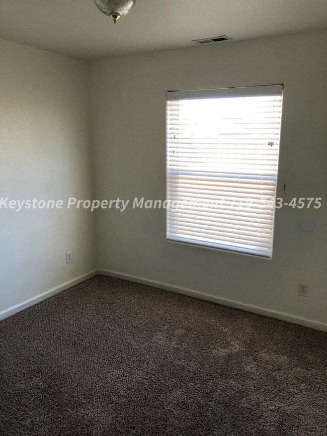 Building Photo - Beautifully Maintained Home in Pueblo West 3 Bed/2 Bath/2 Car Garage $2000/$2000