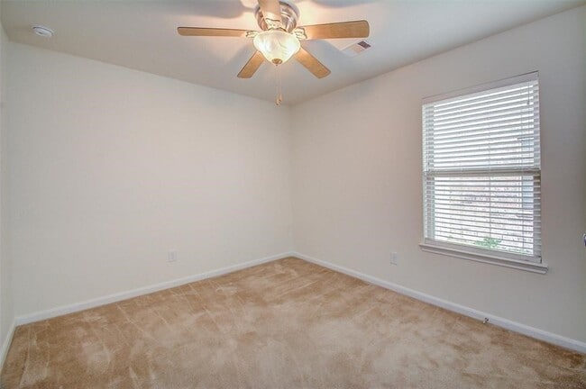 Building Photo - 22618 Auburn Valley Ln