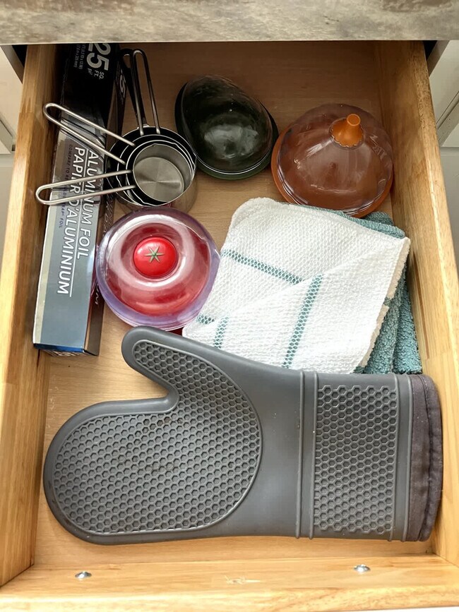 Building Photo - 27385 Park Ct