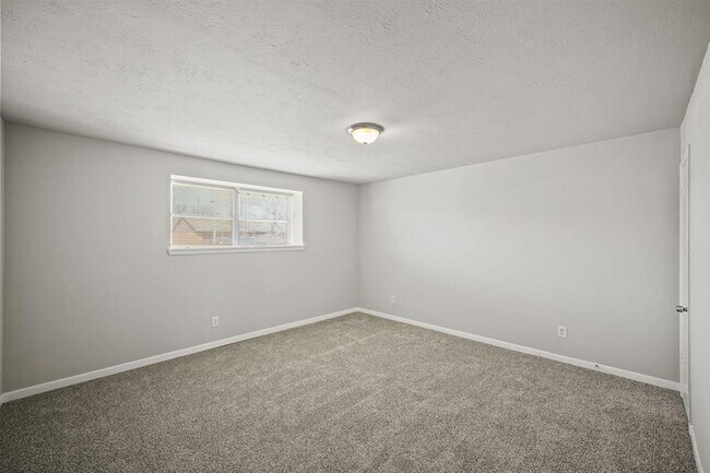 Building Photo - 4403 Trafalgar Dr