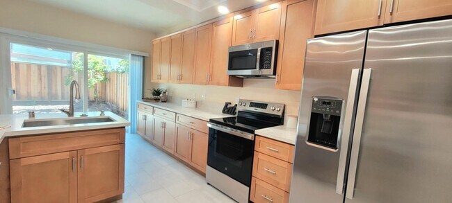 Building Photo - 1146 Rosebriar Way