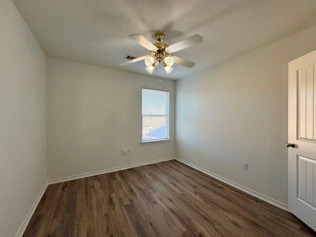 Building Photo - 15206 Walcott Dr