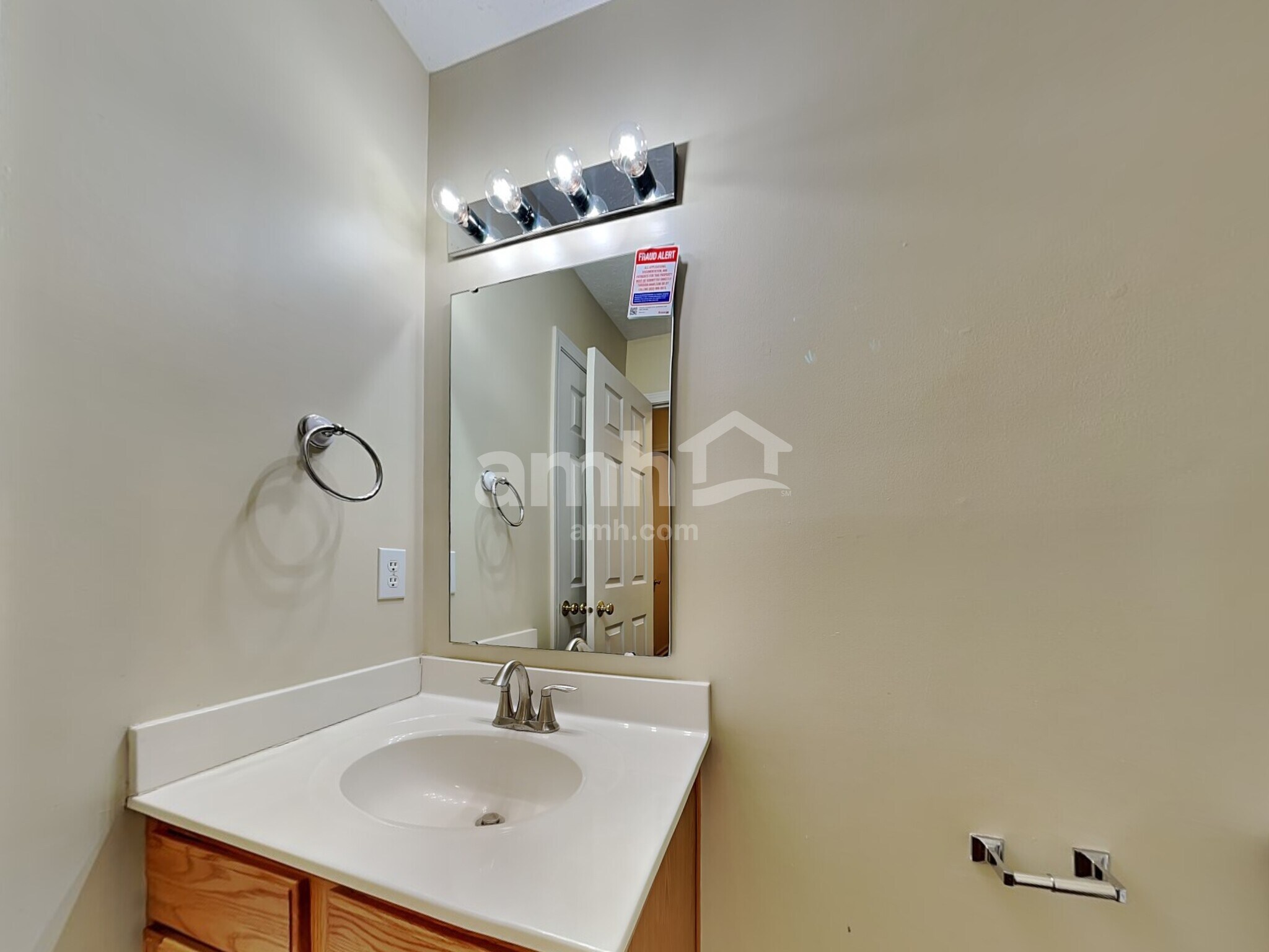 Building Photo - 5813 Columbia Cir