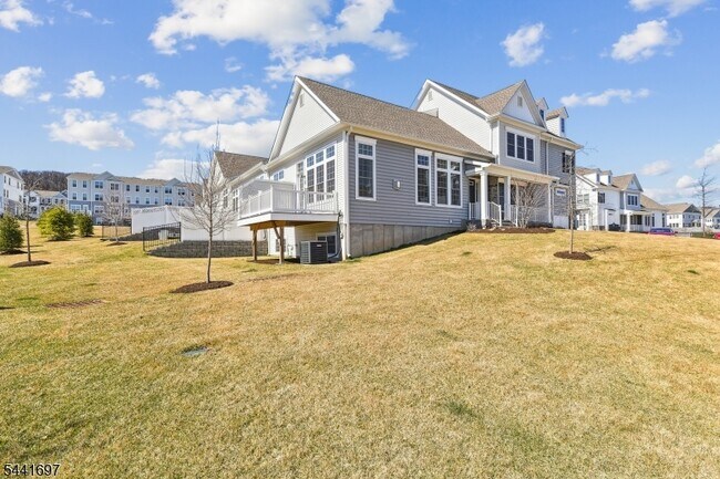 Building Photo - 15 Juniper Ct