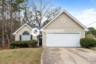 Building Photo - 3 Bedroom Pet-Friendly Home in Riverdale, GA with Main Street Renewal