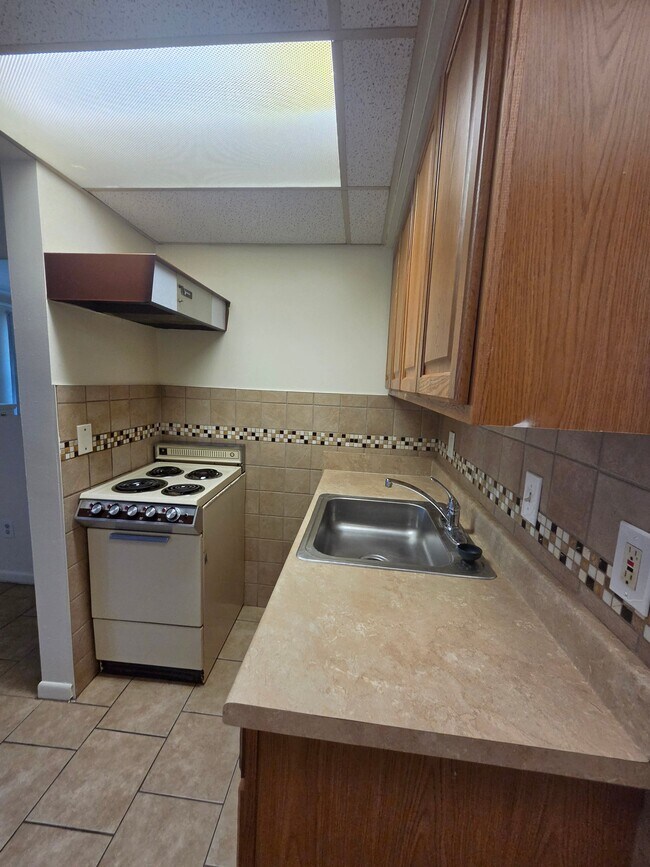 Building Photo - 2640 Galpin Ave