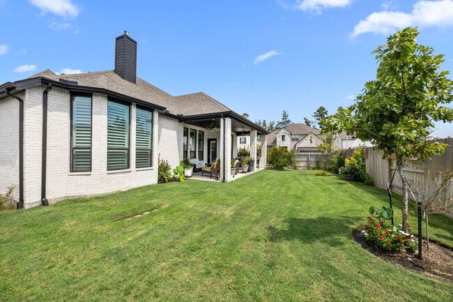 Building Photo - 17910 McClary Cardinal Dr