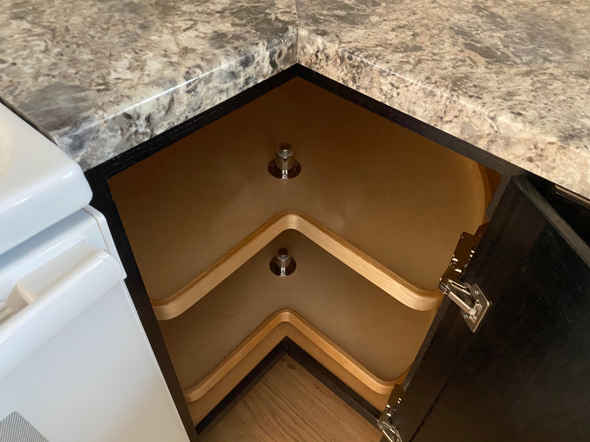 Lazy susan - 214 S Minnesota Ave