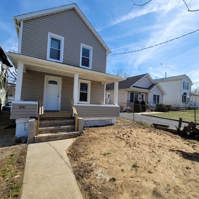 Building Photo - 309 Shrewsbury Ave