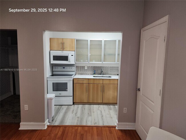 Building Photo - 1550 Meridian Ave