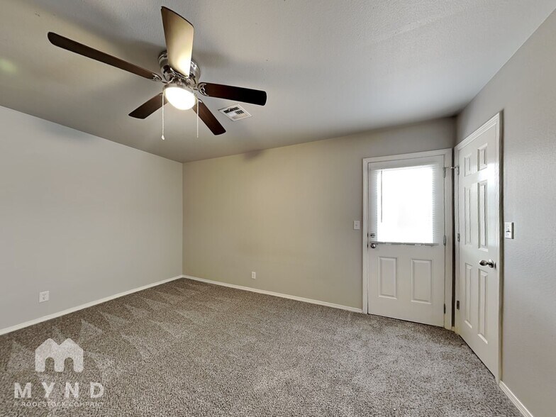 Building Photo - 3515 E Fairmont St