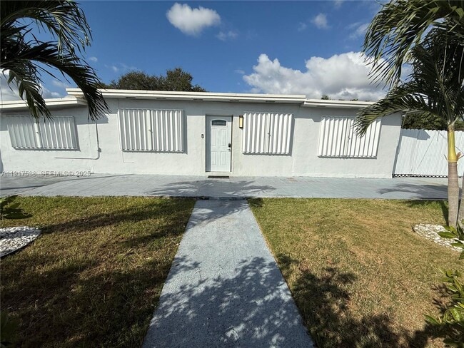 Building Photo - 22020 SW 114th Ave