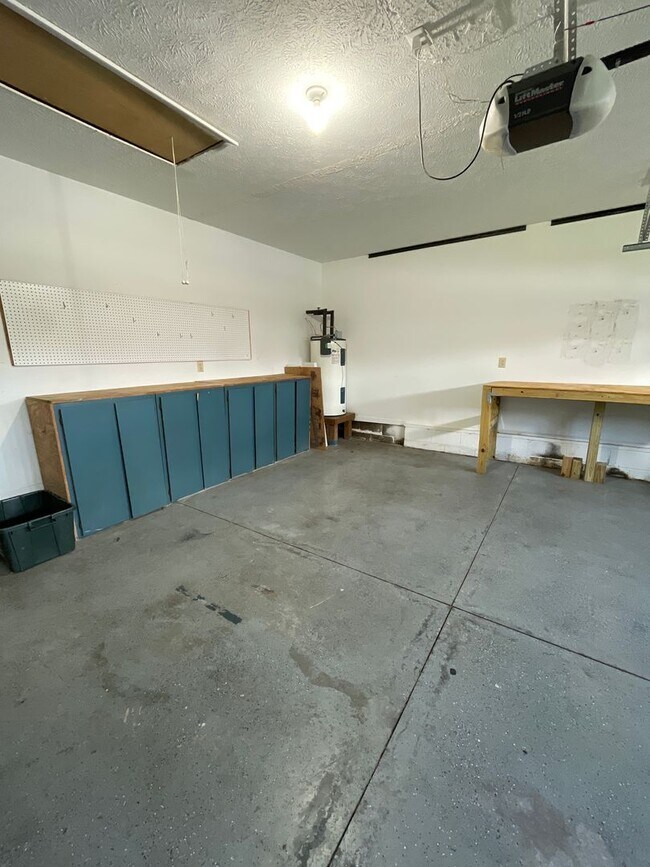Building Photo - Charming Home in Havelock