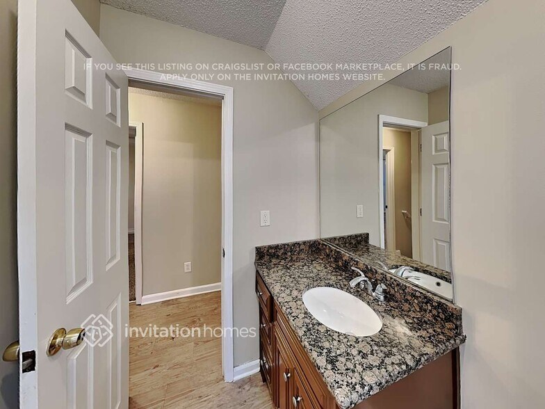 Building Photo - 7505 Stonehenge Way