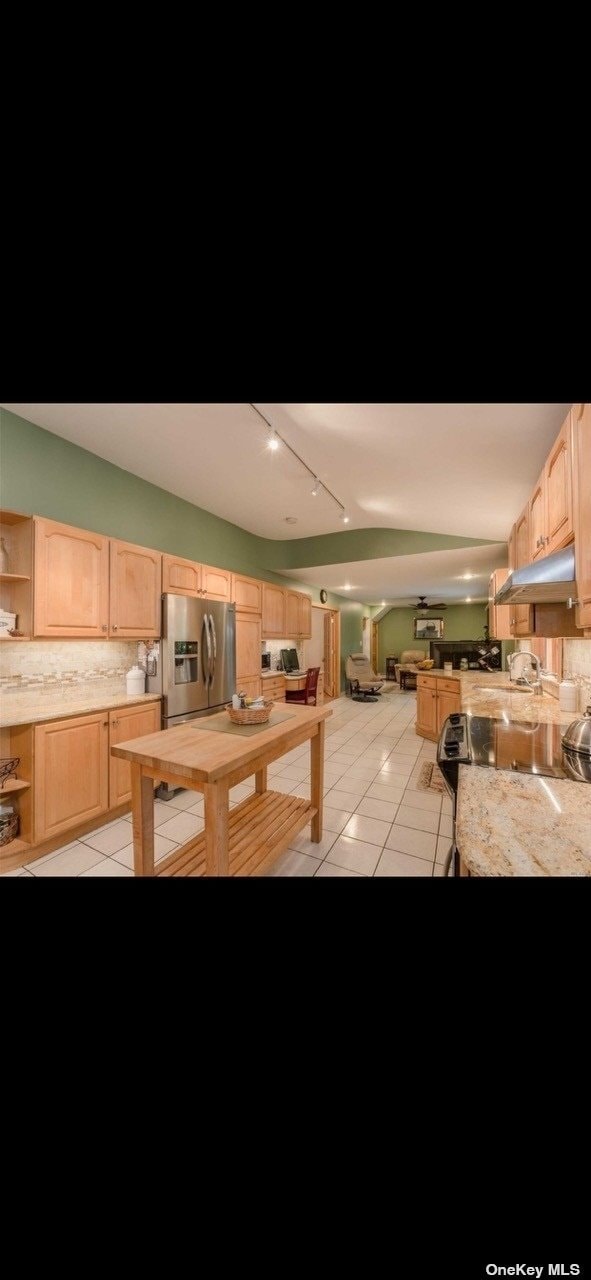 Building Photo - 43 Spencer Ln