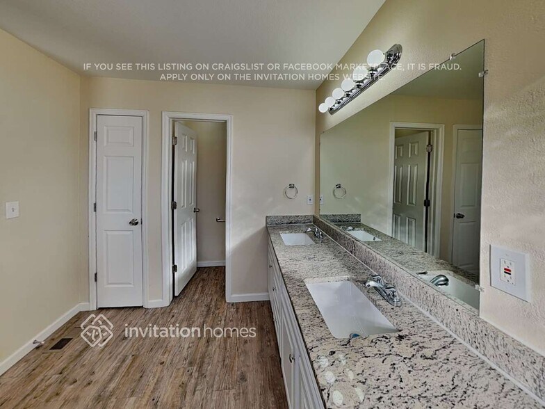 Building Photo - 9659 Marion Way