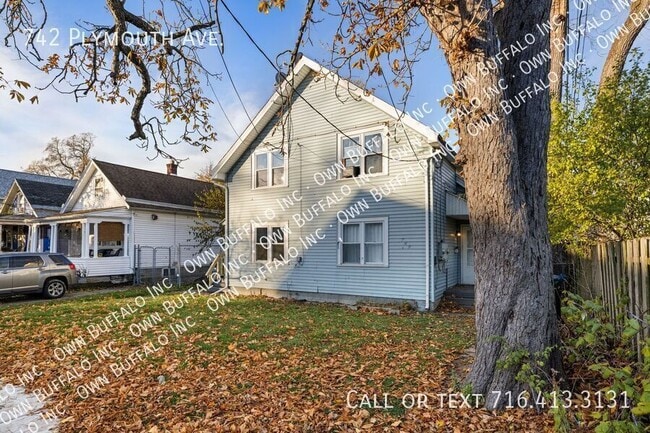 Building Photo - 742 Plymouth Ave