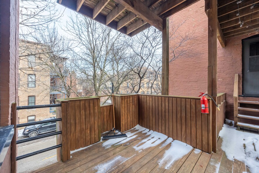 Building Photo - 2059 N Clifton Ave