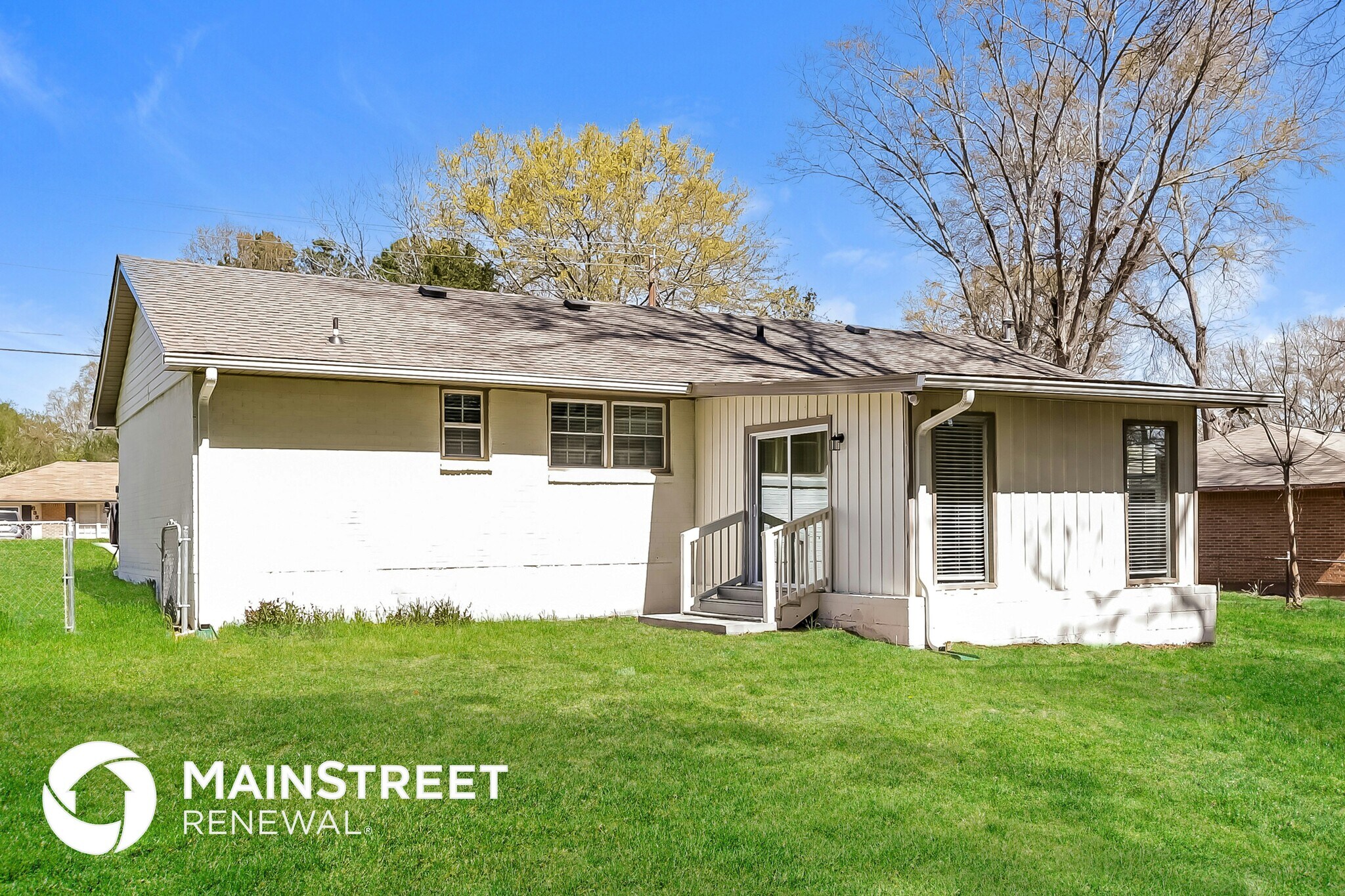 Building Photo - 634 Roxbury Dr