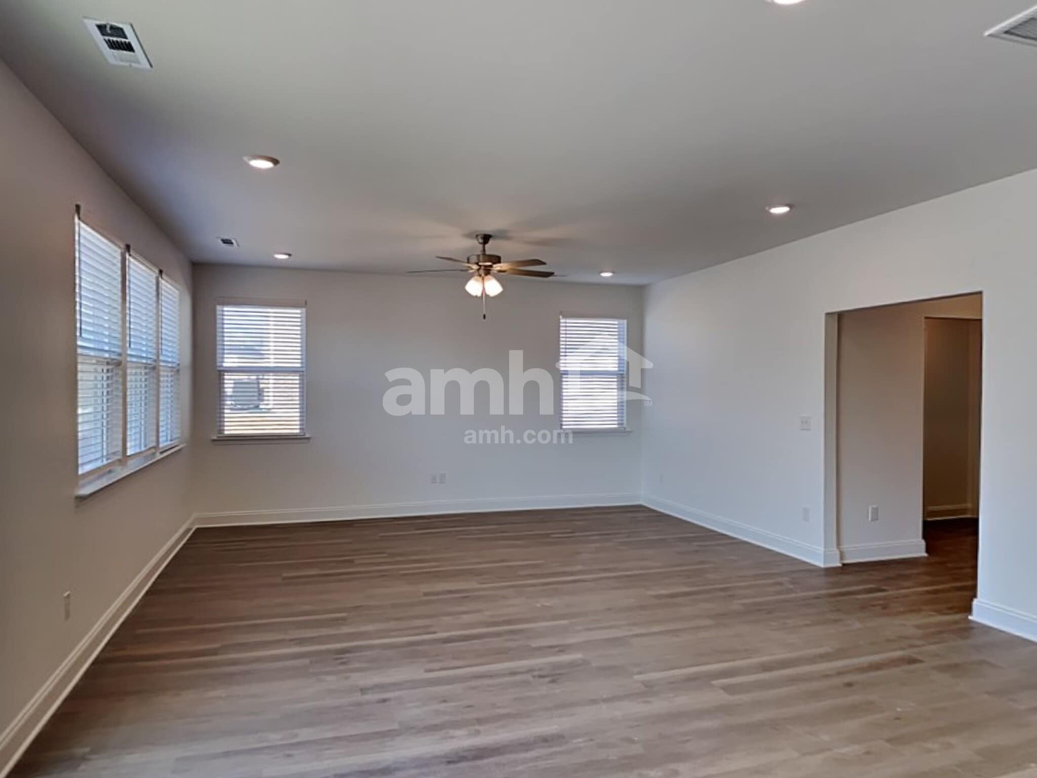 Building Photo - 205 Marin Dr