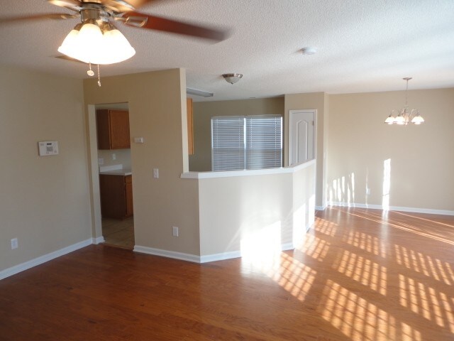 Building Photo - 4400 Crowfield Dr