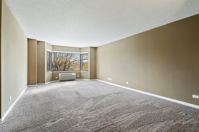 Building Photo - 470 Fawell Blvd