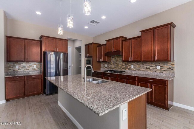 Building Photo - 13784 W Sarano Terrace