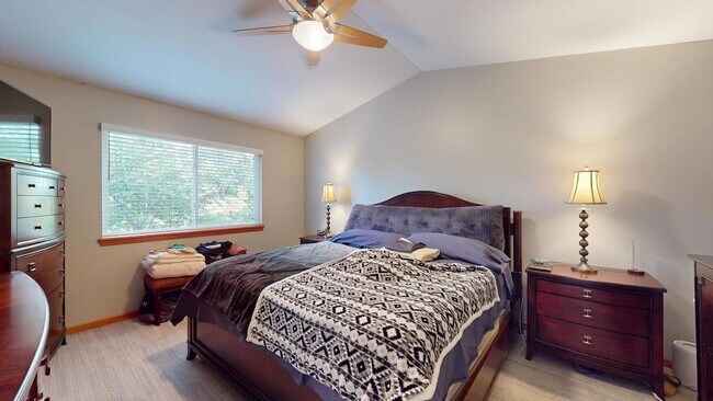 Building Photo - 113 Samuel Ct