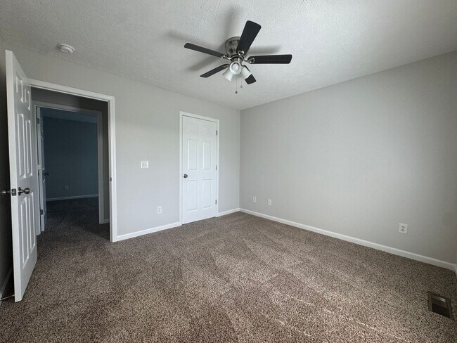 Building Photo - Newly Renovated 3BR 2BA home close to GM, Magna, Industrial Park