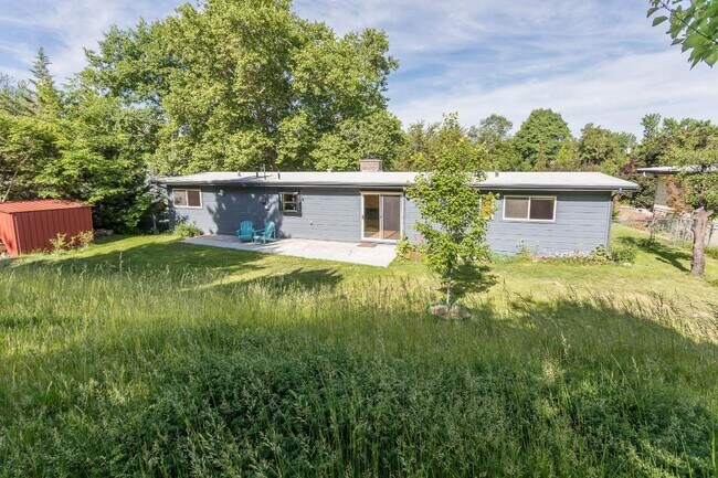 Building Photo - 2822 N Tartan Pl