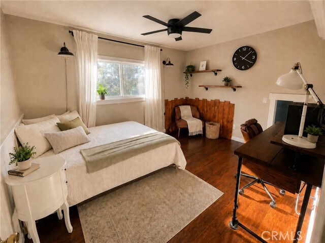 Building Photo - 25891 Via Viento