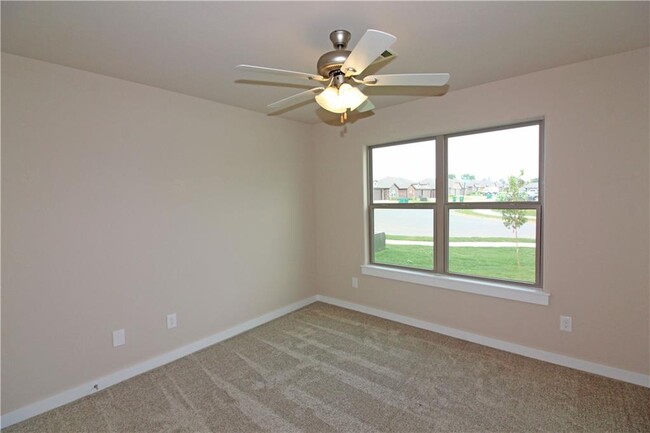 Building Photo - 1511 Purple Finch St