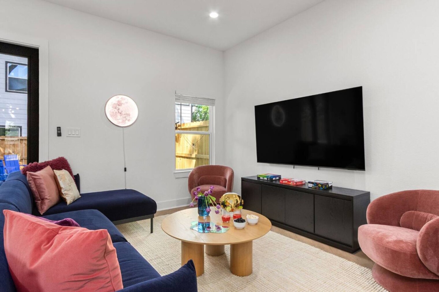 Building Photo - 4117 Shelby Cir