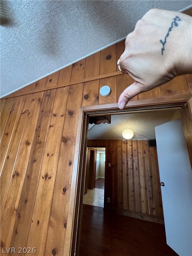 Building Photo - 1425 Wengert Ave