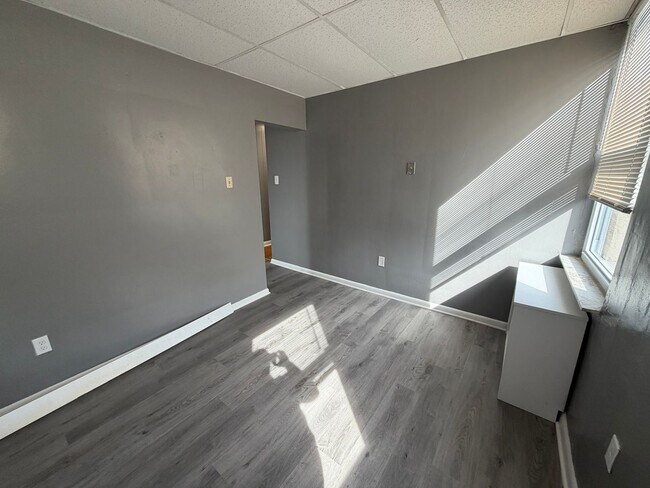 Building Photo - 1548 S 12th St