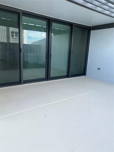 Building Photo - 450 Treasure Island Causeway