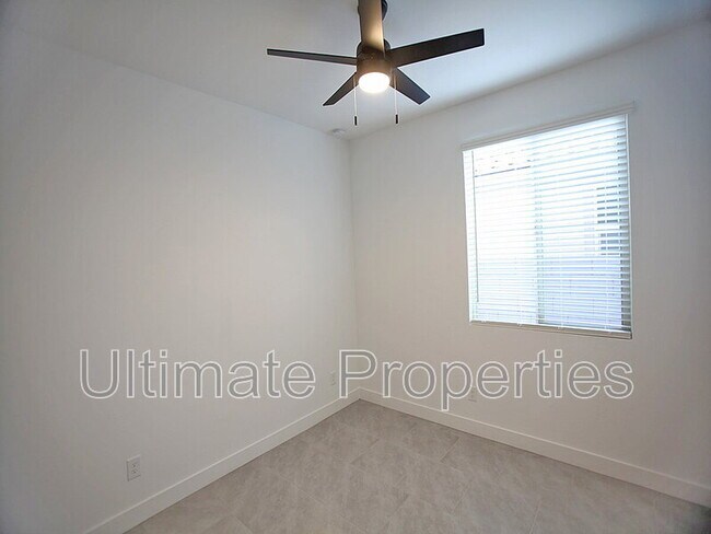 Building Photo - 10210 Indianola Ave