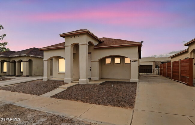 Building Photo - 14373 Tobe Davis Dr