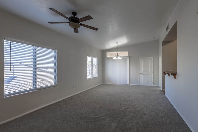Building Photo - Great 2 Bedroom Southwest Vegas Condo With 1 Car Detached Garage
