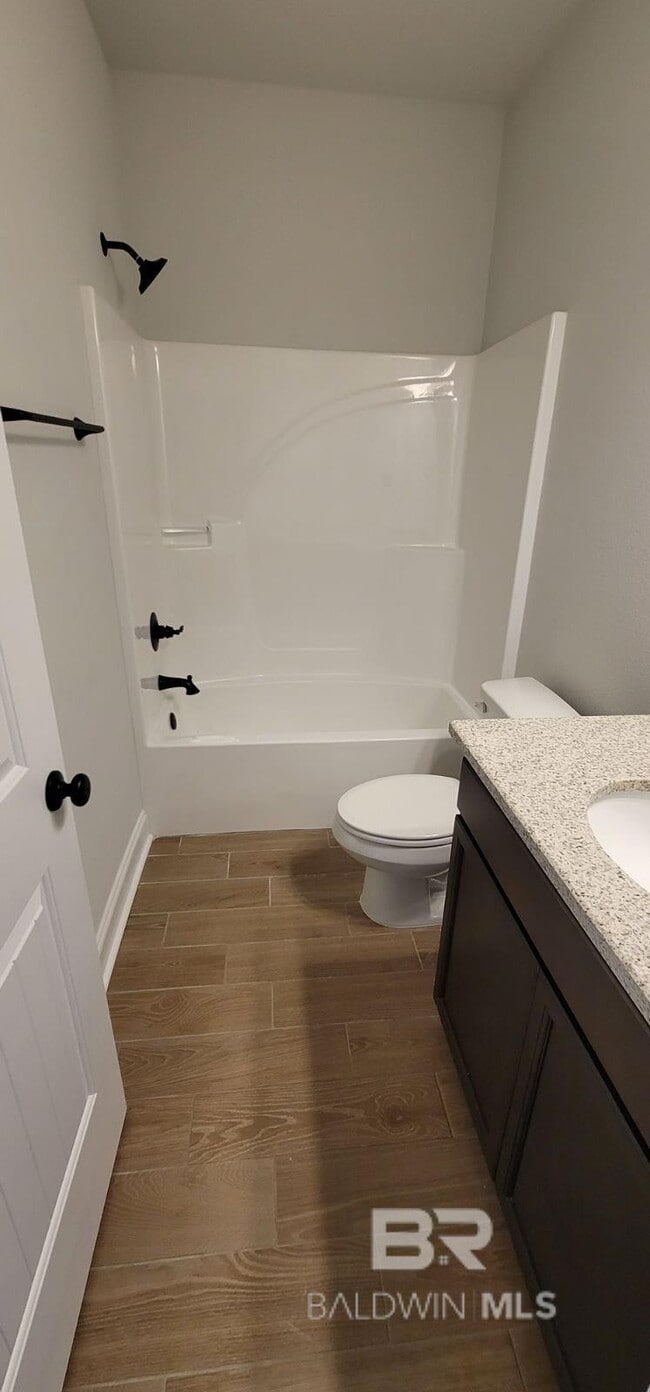 Building Photo - 6850 Summerset Dr