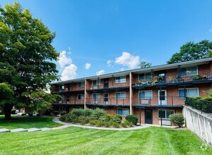Building Photo - 1 Bedroom, 1 Bath Apartment