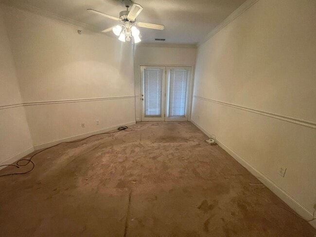 Building Photo - 2 bed 2 bath- Adams Point