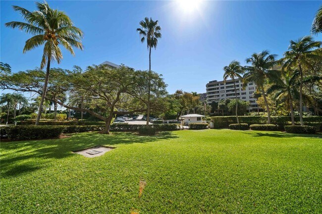 Building Photo - 155 Ocean Ln Dr