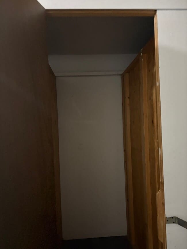 Building Photo - 1931 Prairie Square