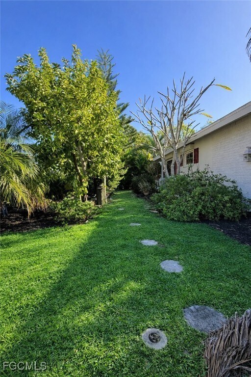 Building Photo - 1010 SE 43rd Terrace