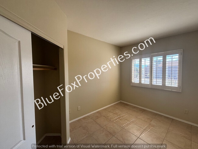 Building Photo - 5389 N Willow Thicket Way